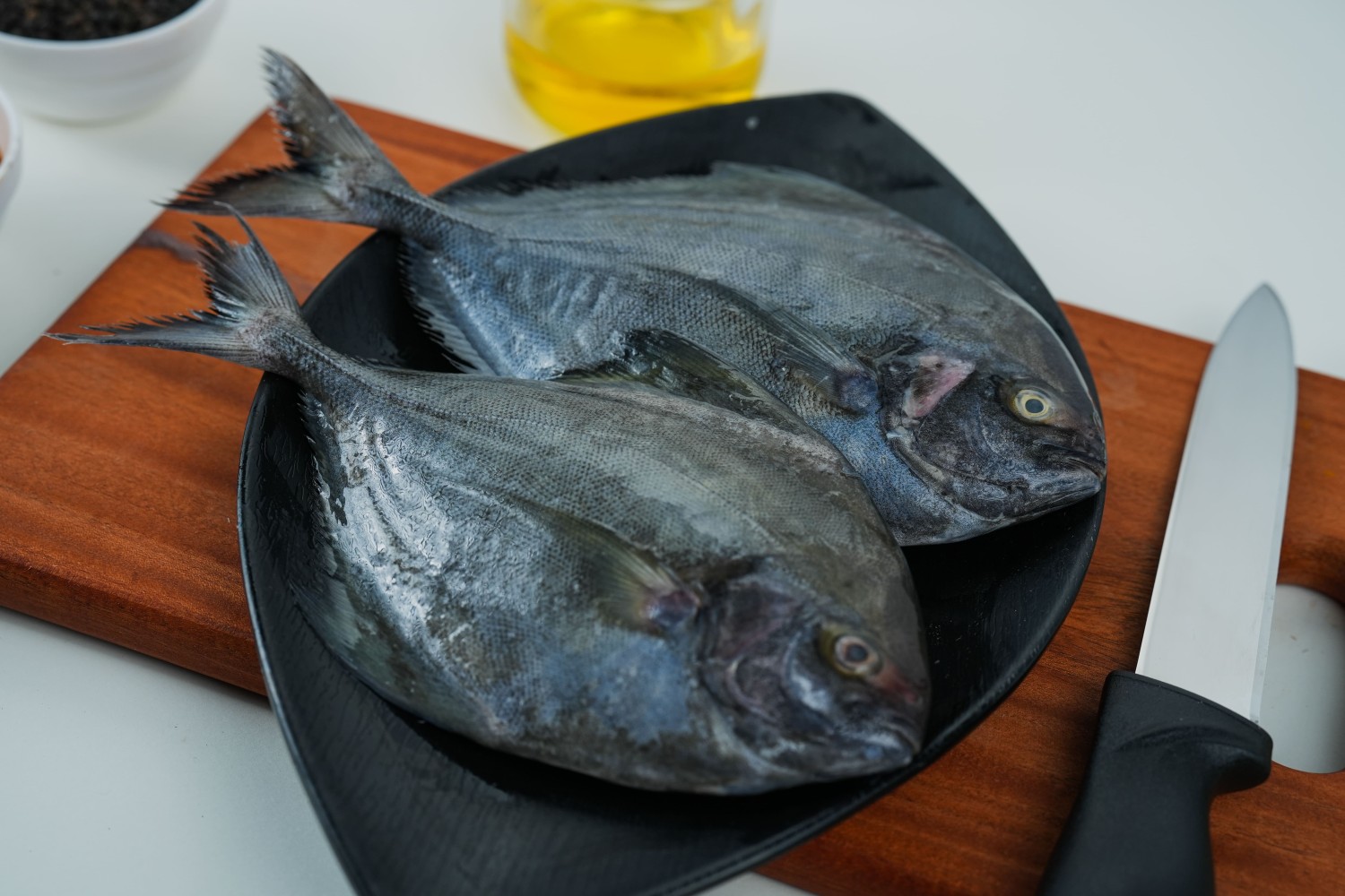 Pomfret (Black)/ Karutha Avoli /Halwa Fish / Machan